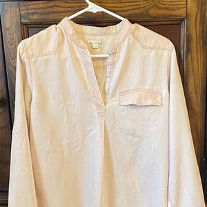 Gap Soft pink blouse size L